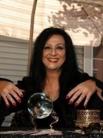 LADY MORGANA AVALLONE