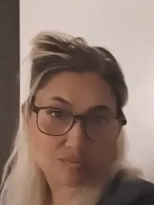 Life coach and relationship advisor 