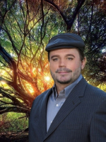 The Tarot with enhanced empathic senses  for love  for carreer  for pets  For Health