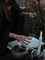 Obsidian Witch Psychic Sight From The Shadows