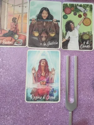 ⚡I survived 20+years of other people\'s love stories. The cards helped. Ask me anything.