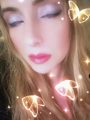 Psychic Natural Oracle Gives Loving Guidance