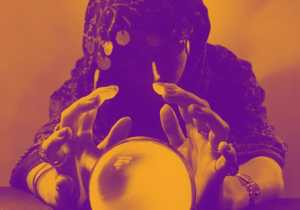 Whats the difference between a Psychic and a Medium