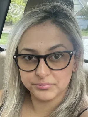 Psychic and tarot card reader