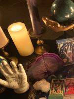 Psychic advisor Capricorn Angel